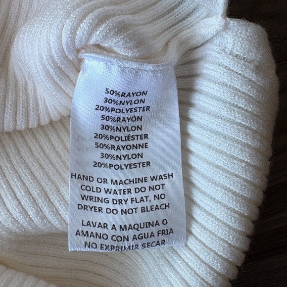 Windsor White Trendy Vibe Asymmetric Ribbed Knit Top XS Square Neck - Picture 9 of 10